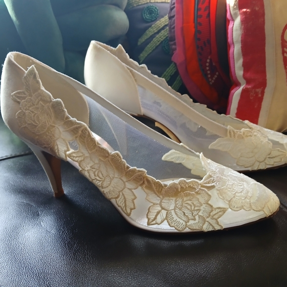 Vintage Wedding heels - Picture 4 of 9